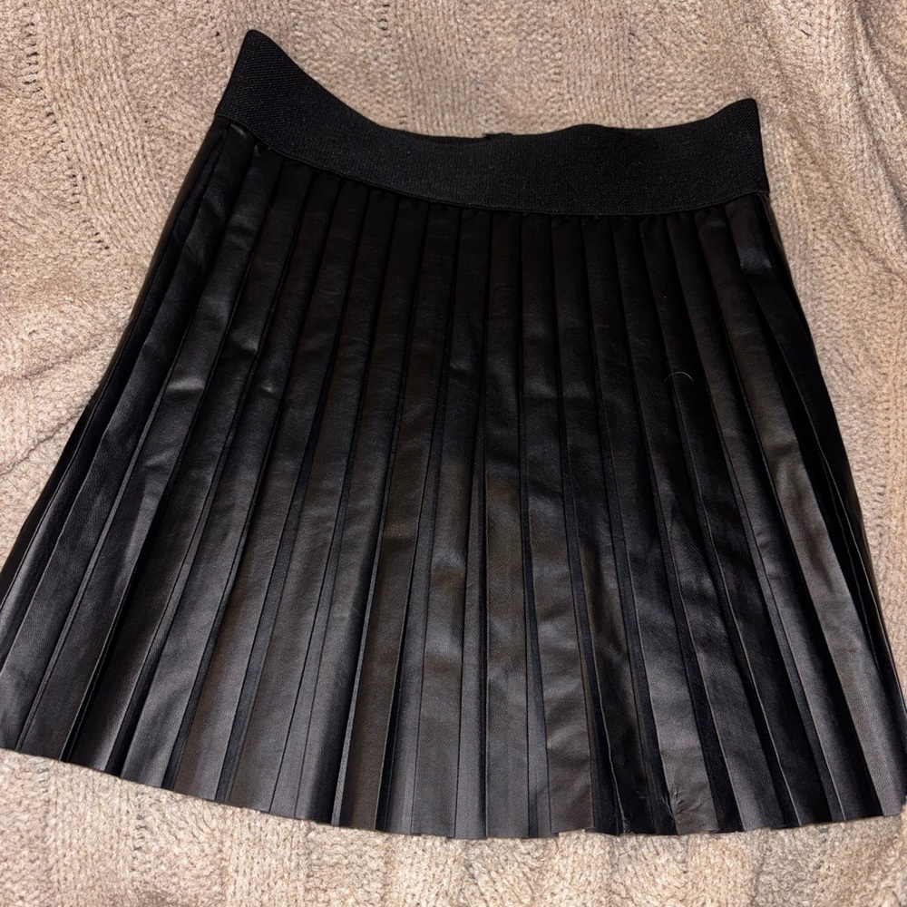 Jack by BB Dakota Black Pleated Vegan Leather Skater Skirt Size Small